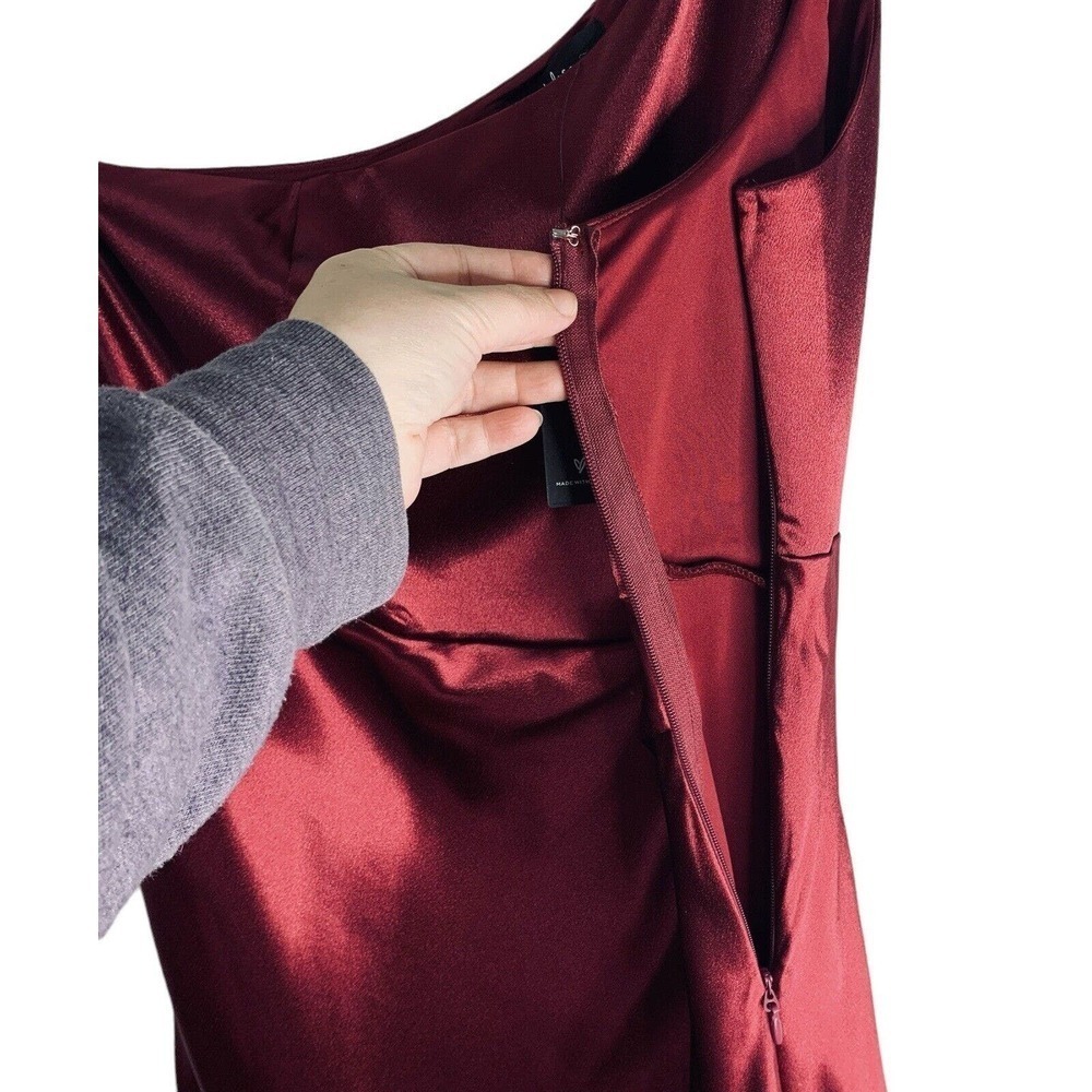 Lulus Alluring Arrival Red Satin One Shoulder Maxi Dress Womens 1X NWT $109 - Picture 15 of 16